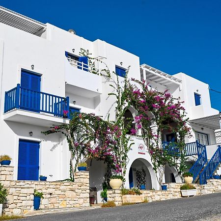 Beachfront Bocamviglies Rooms - Naoussa Bespoke View Eksteriør billede