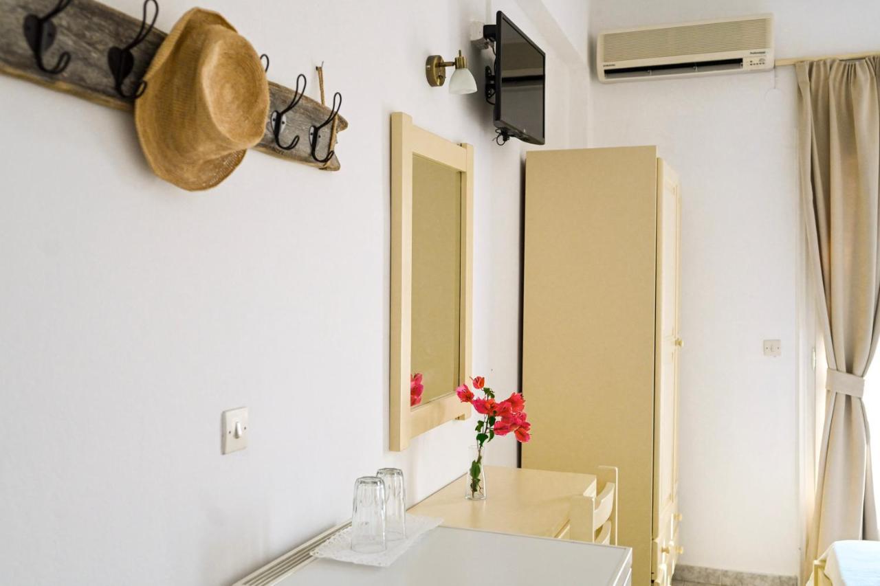 Beachfront Bocamviglies Rooms - Naoussa Bespoke View Eksteriør billede