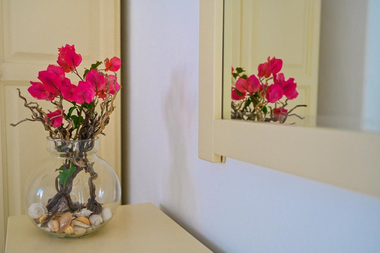 Beachfront Bocamviglies Rooms - Naoussa Bespoke View Eksteriør billede
